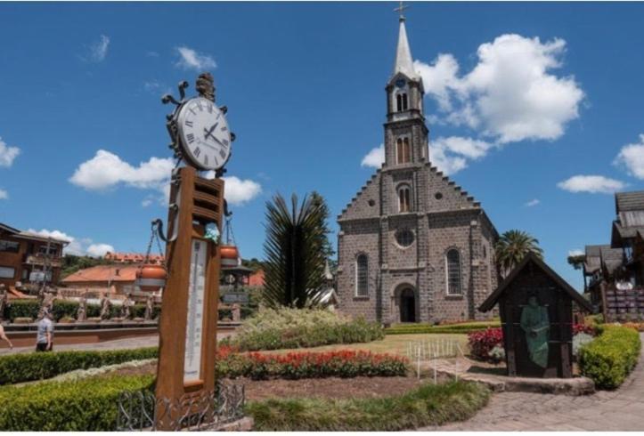 Suite Em Gramado, Proxima A Avenida Das Hortencias Екстер'єр фото