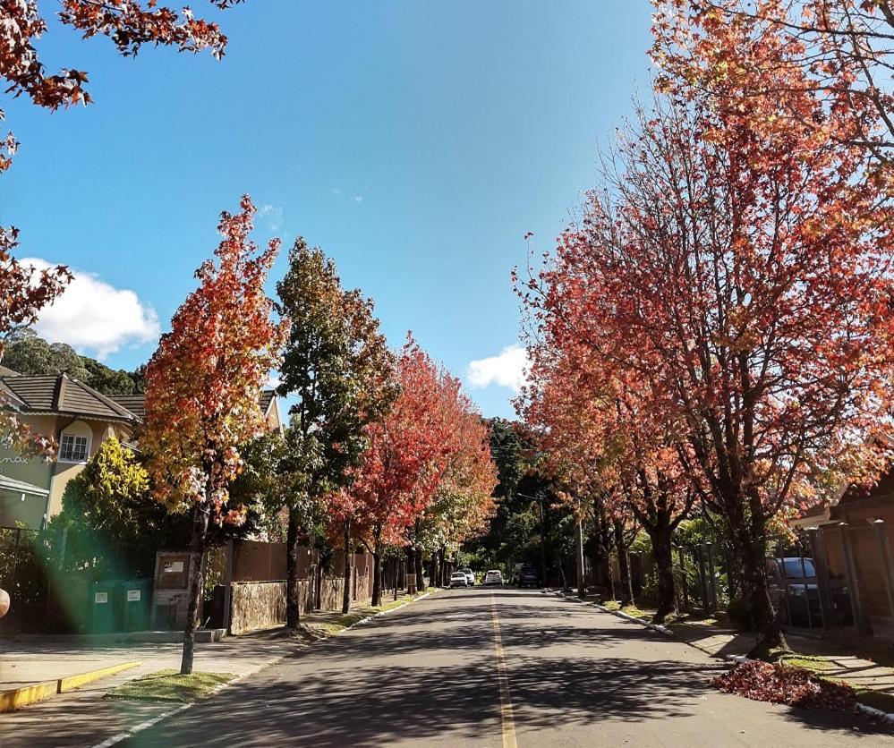 Suite Em Gramado, Proxima A Avenida Das Hortencias Екстер'єр фото